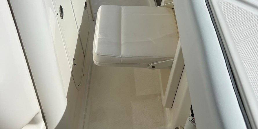 Boston Whaler 280 Outrage