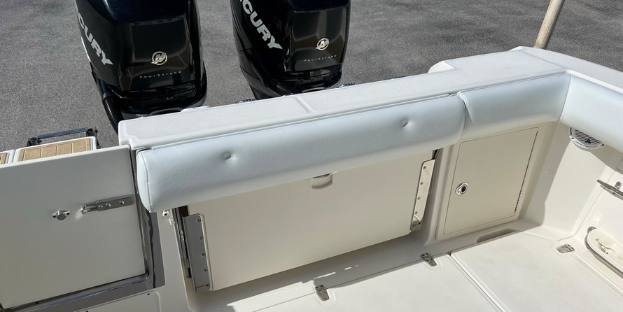 Boston Whaler 280 Outrage