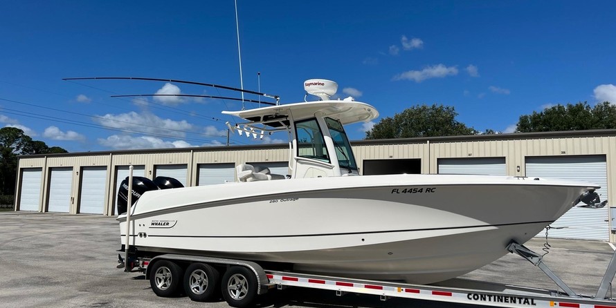 Boston Whaler 280 Outrage