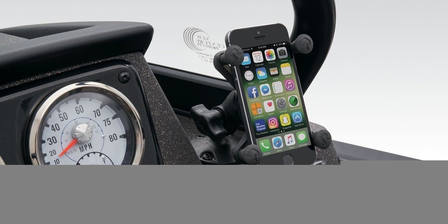 Tracker Targa V-19 WT
