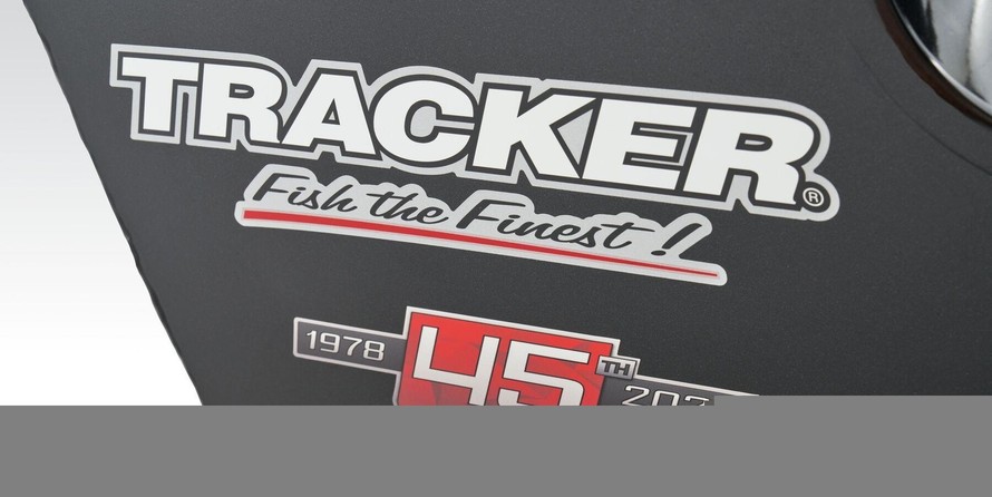 Tracker Targa V-19 WT
