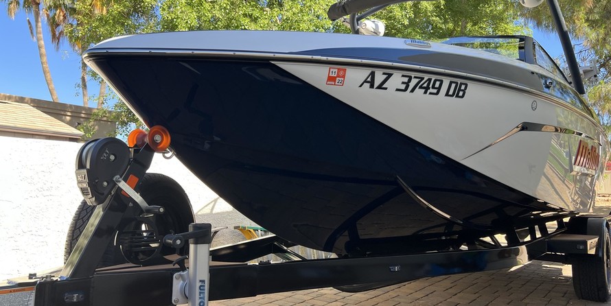 Malibu Wakesetter 23 LSV