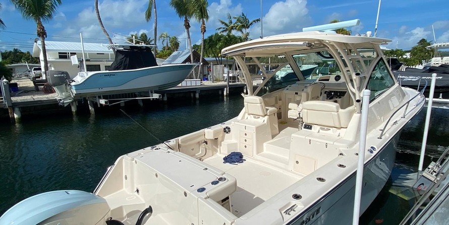 Grady-White Express 330