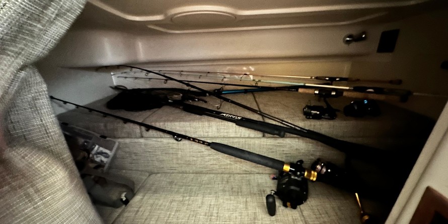 Grady-White Express 330