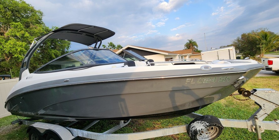 Yamaha Boats 242