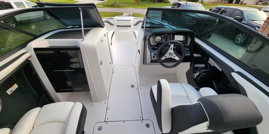Yamaha Boats 242