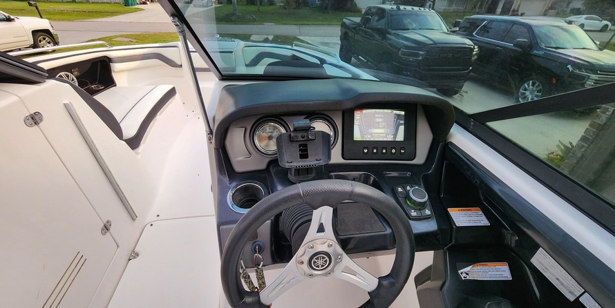 Yamaha Boats 242