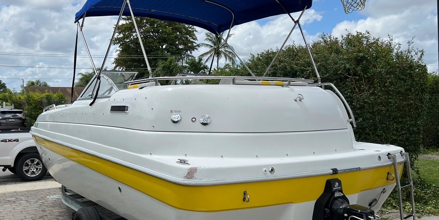 Splendor 240 cuddy cabin