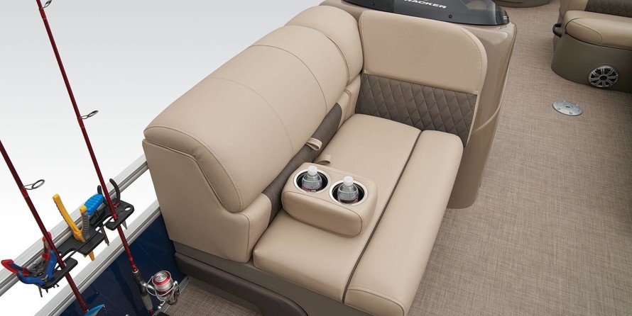 Sun Tracker Fishin Barge 20 DLX