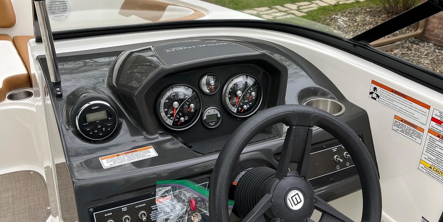 Bayliner VR6 BOWRIDER