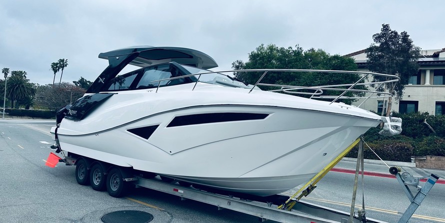 Bavaria Sport 360 coupe