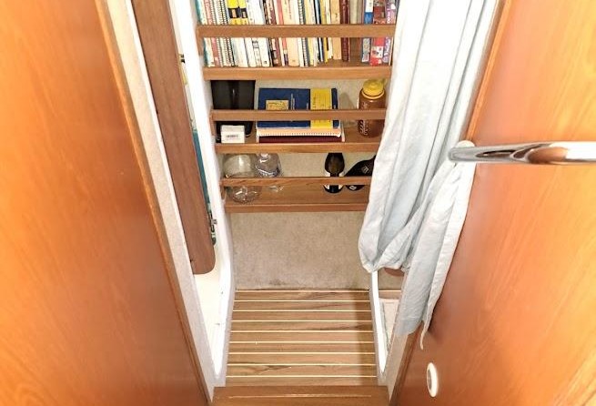 Nelson 42 mkii aft cabin