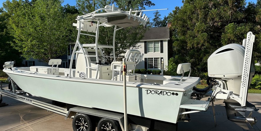 Domn8er 25 deck boat