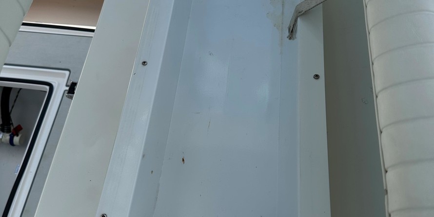 Domn8er 25 deck boat