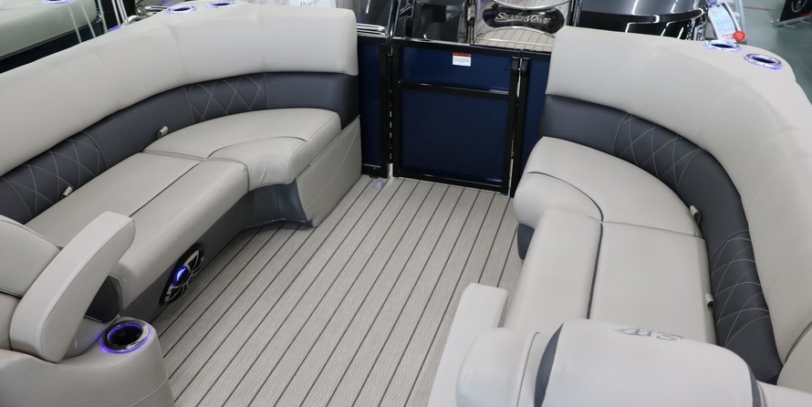 60 x 16 tri-toon passenger vessel