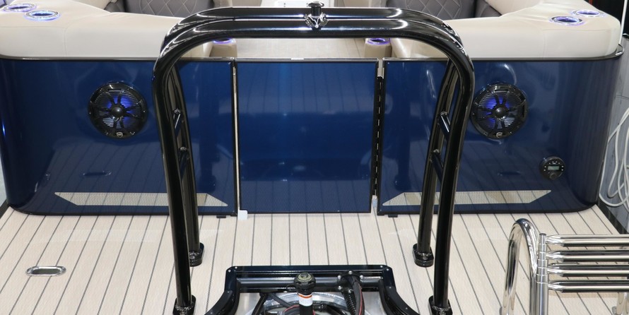 60 x 16 tri-toon passenger vessel