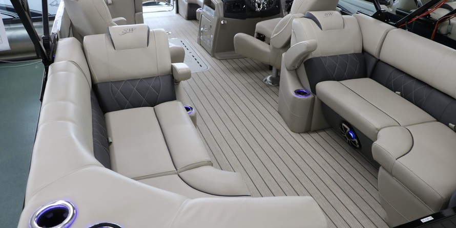 60 x 16 tri-toon passenger vessel