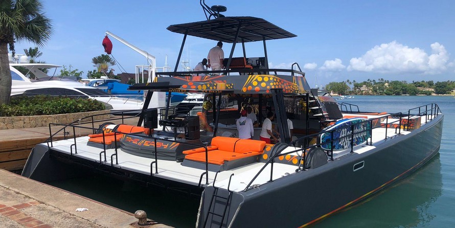 Yat marine marimaris custom made mini maxi 60