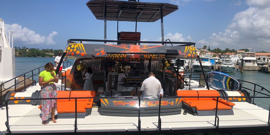 Yat marine marimaris custom made mini maxi 60