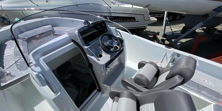 Jeanneau Cap Camarat 6.5 CC