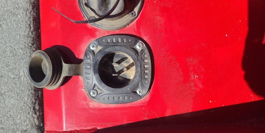 Tracker Pro Team 175 TXW