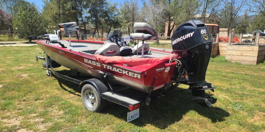 Tracker Pro Team 175 TXW