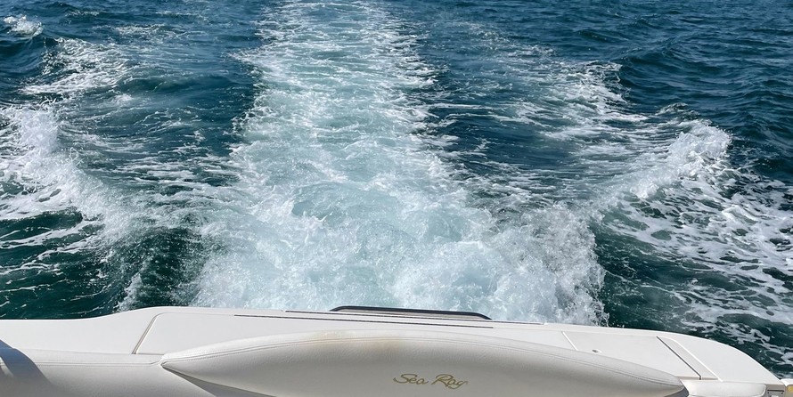 Sea Ray 410 Sundancer