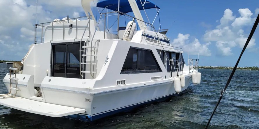 Bluewater yachts 42 coastal cruiser
