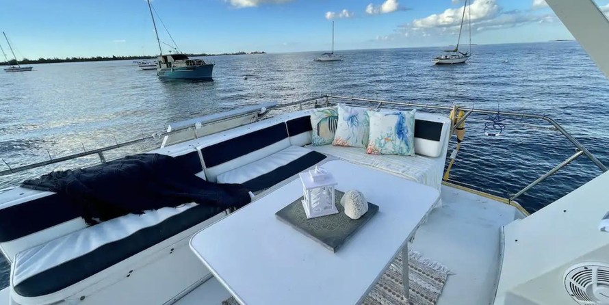 Bluewater yachts 42 coastal cruiser