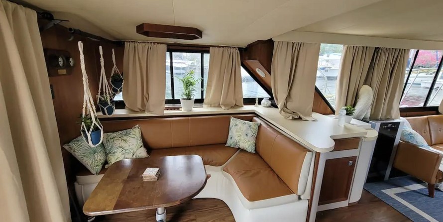 Bluewater yachts 42 coastal cruiser