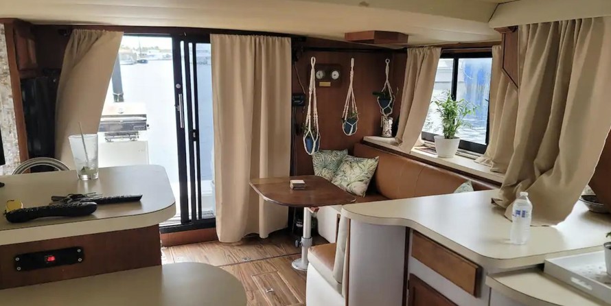 Bluewater yachts 42 coastal cruiser
