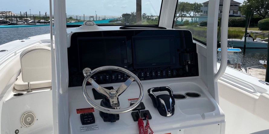 Sea Ray hunt ultra 211