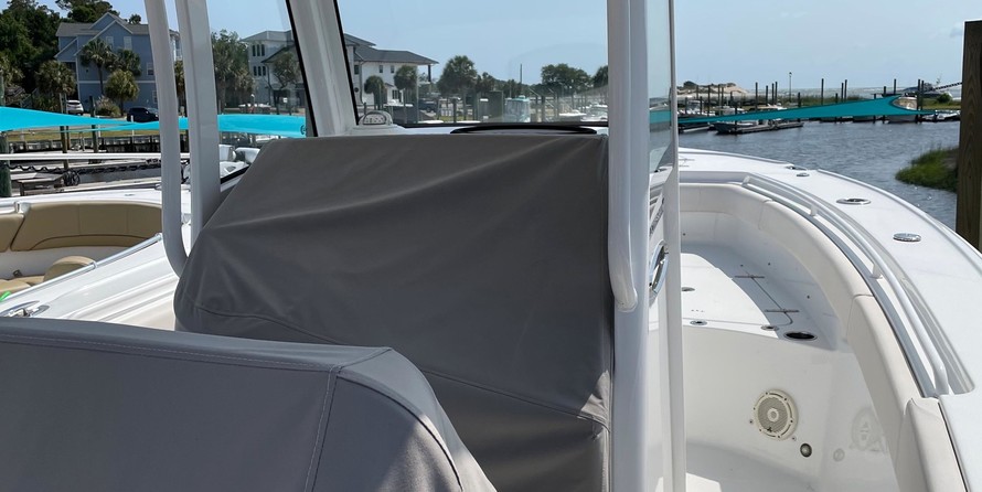 Sea Ray hunt ultra 211