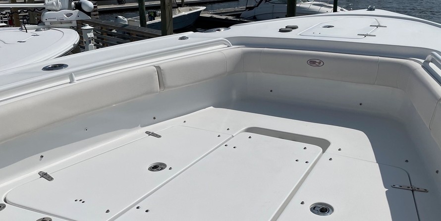 Sea Ray hunt ultra 211