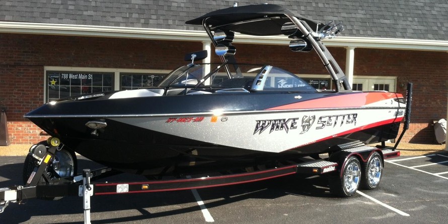 Malibu Wakesetter 247 LSV