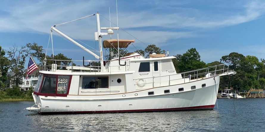 Kadey-Krogen 44 Walk around