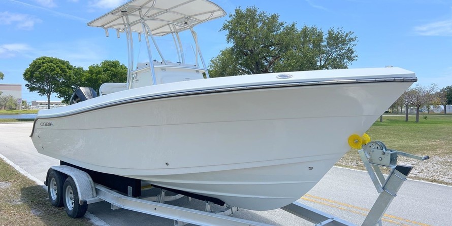 Cobia 217 center console
