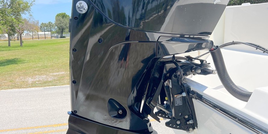 Cobia 217 center console