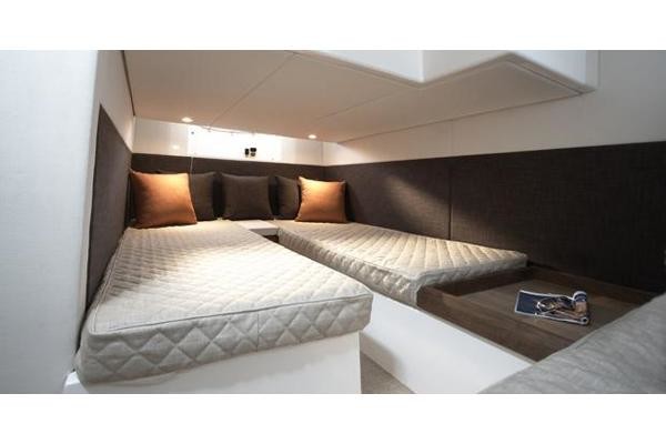 Sealine SC35