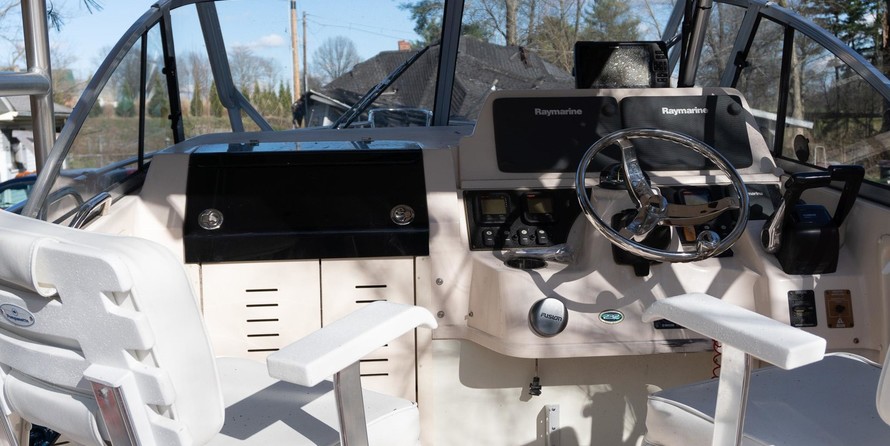 Grady-White Gulfstream 232