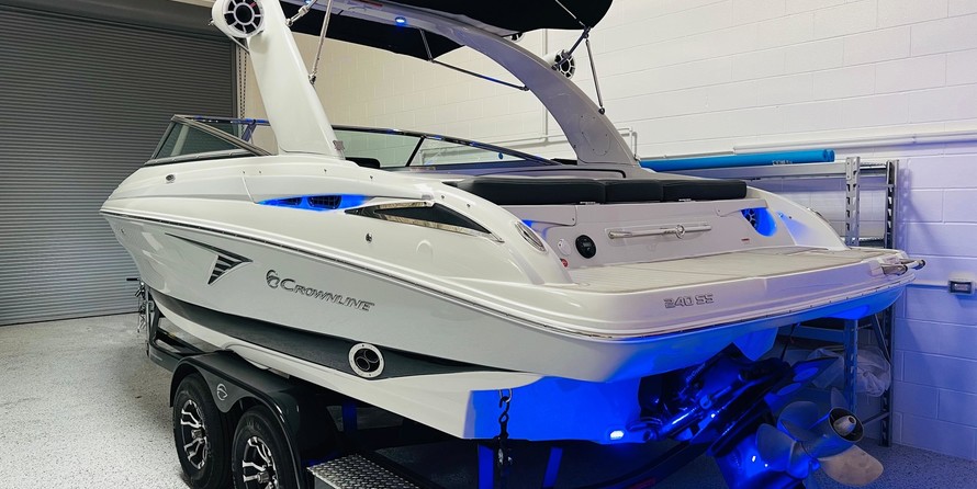 Crownline 240 SS