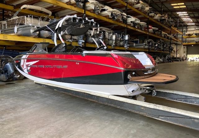 Super Air Nautique G23