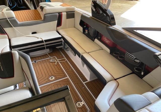 Super Air Nautique G23