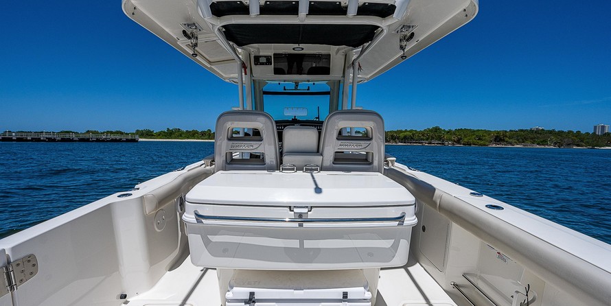 Boston Whaler 330 Outrage