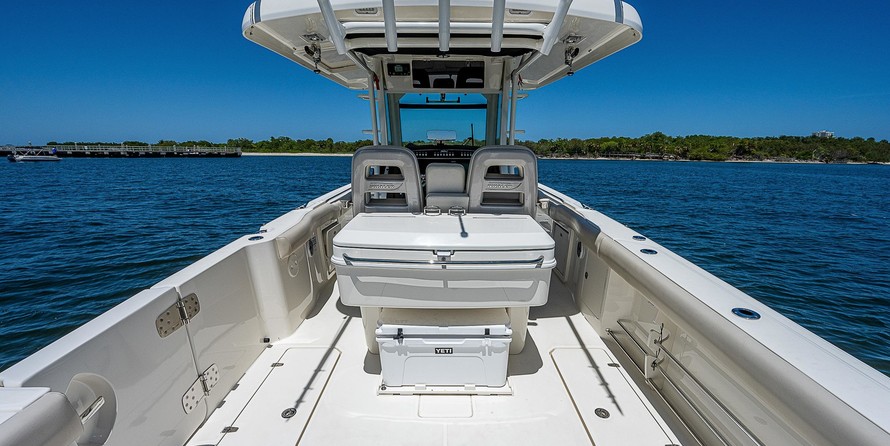 Boston Whaler 330 Outrage