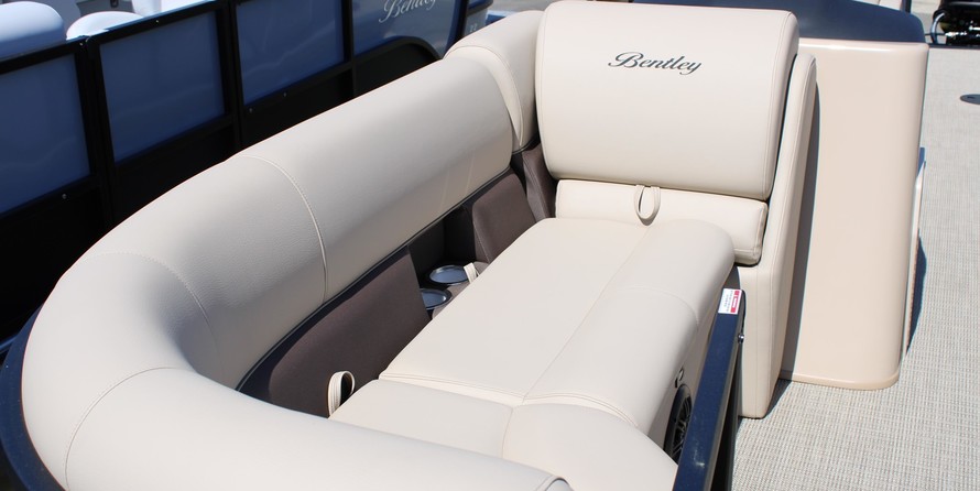 Premier Pontoons Navigator 220