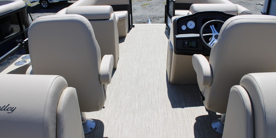 Premier Pontoons Navigator 220