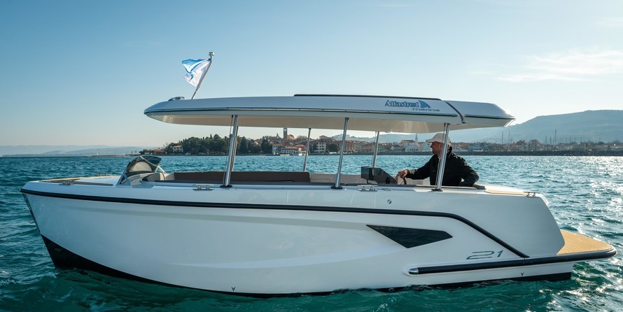 Beluga 21 Open