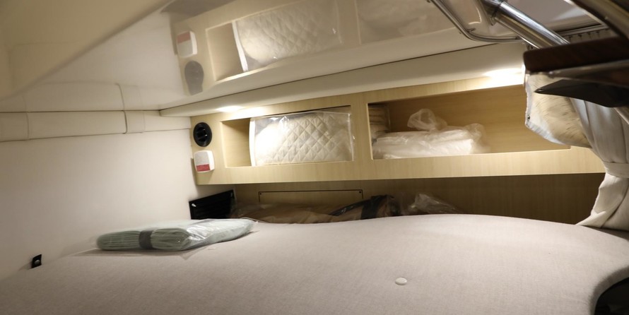 Regal 28 Express