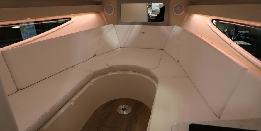 Regal 28 Express